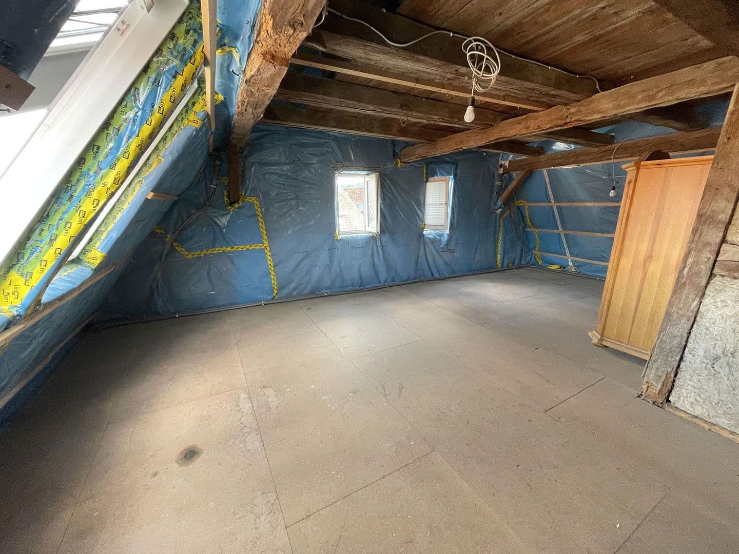 Predaj domu 263 m², pozemek 989 m², Walzbachtal, Bádensko-Wurttembersko Predaj domu 263 m², pozemek 989 m², Walzbachtal, Bádensko-Wurttembersko