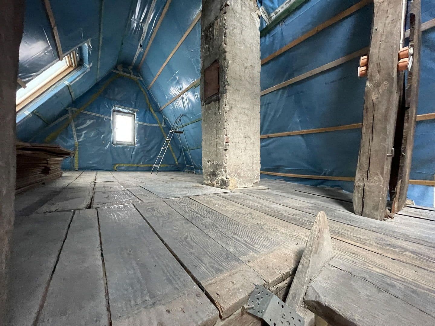 Predaj domu 263 m², pozemek 989 m², Walzbachtal, Bádensko-Wurttembersko Predaj domu 263 m², pozemek 989 m², Walzbachtal, Bádensko-Wurttembersko