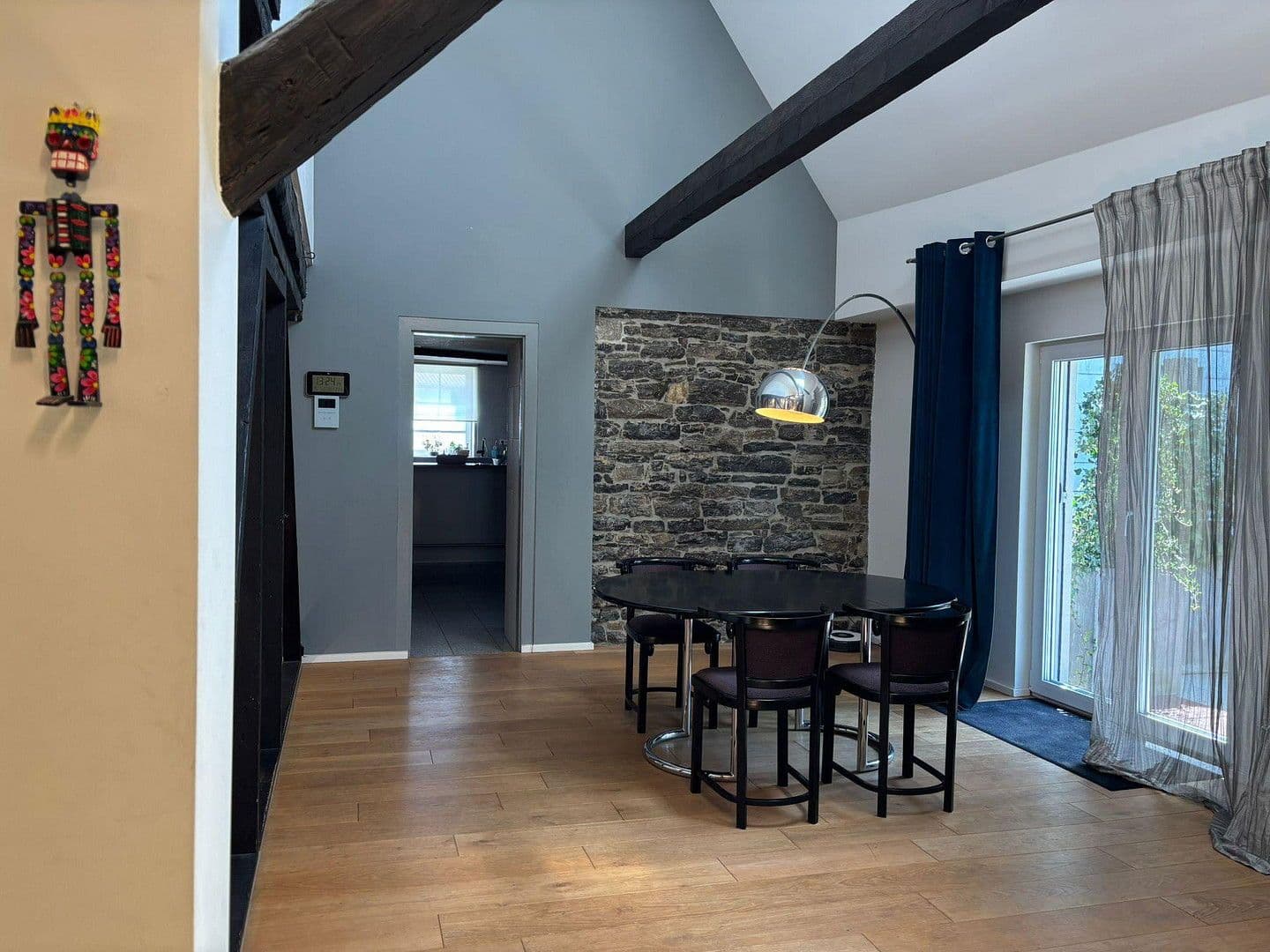 Predaj domu 263 m², pozemek 989 m², Walzbachtal, Bádensko-Wurttembersko Predaj domu 263 m², pozemek 989 m², Walzbachtal, Bádensko-Wurttembersko