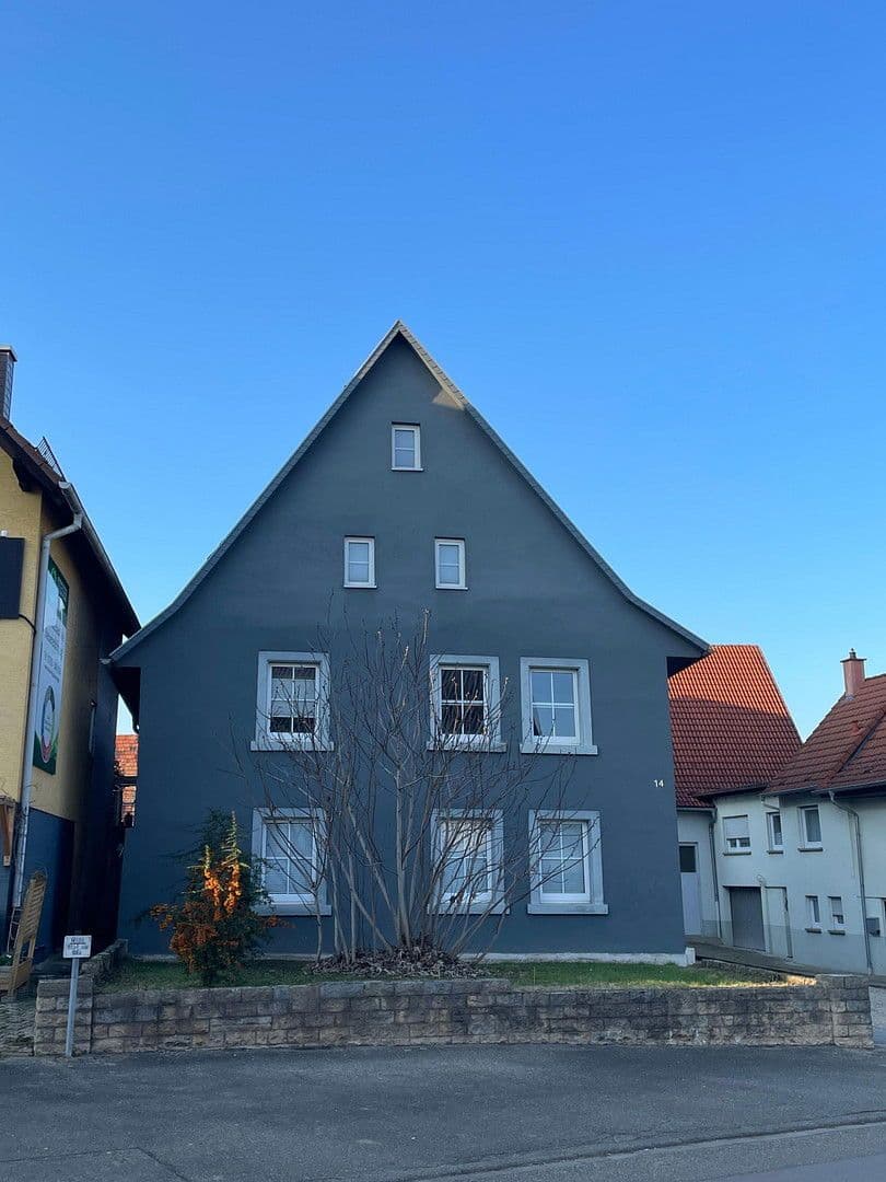 Predaj domu 263 m², pozemek 989 m², Walzbachtal, Bádensko-Wurttembersko Predaj domu 263 m², pozemek 989 m², Walzbachtal, Bádensko-Wurttembersko