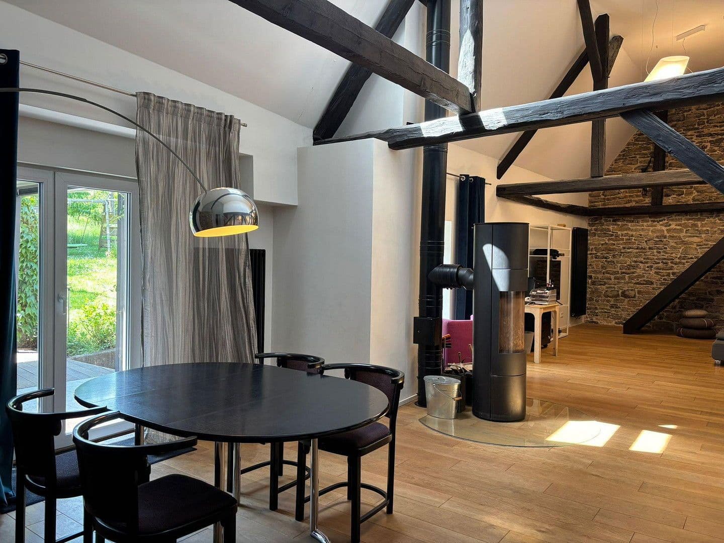 Predaj domu 263 m², pozemek 989 m², Walzbachtal, Bádensko-Wurttembersko Predaj domu 263 m², pozemek 989 m², Walzbachtal, Bádensko-Wurttembersko