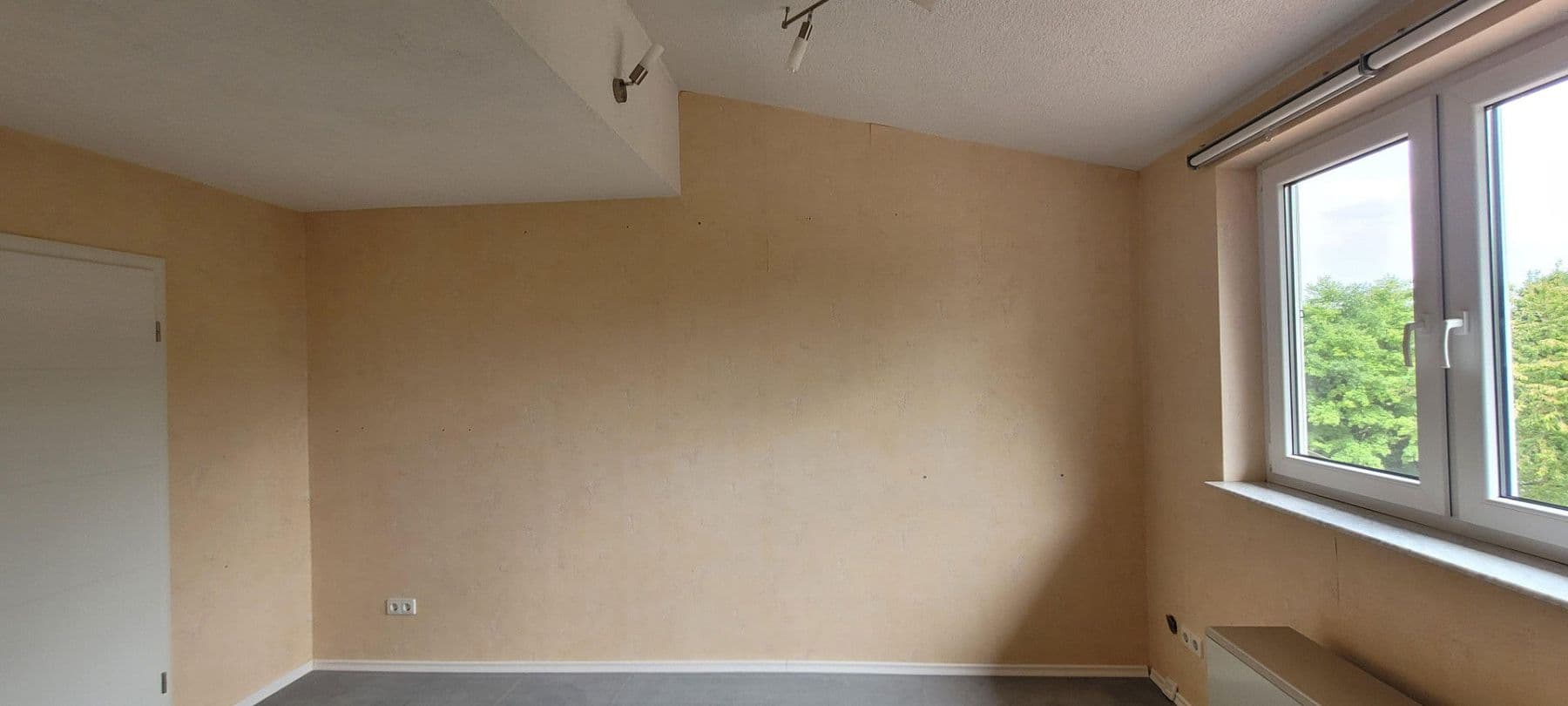 Prenájom bytu 3-izbový 102 m², Bretten, Bádensko-Wurttembersko Prenájom bytu 3-izbový 102 m², Bretten, Bádensko-Wurttembersko