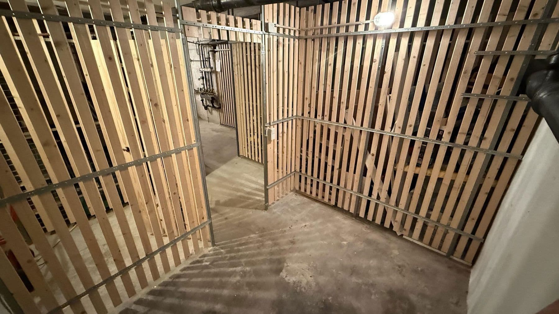 Prenájom bytu 4-izbový 106 m², Stuttgart, Bádensko-Wurttembersko Prenájom bytu 4-izbový 106 m², Stuttgart, Bádensko-Wurttembersko