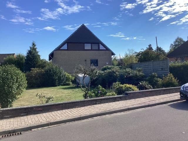 Predaj domu 179 m², pozemek 1.000 m², Nelkenstraße 13, Syke, Dolné Sasko Predaj domu 179 m², pozemek 1.000 m², Nelkenstraße 13, Syke, Dolné Sasko