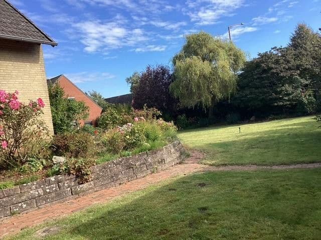 Predaj domu 179 m², pozemek 1.000 m², Nelkenstraße 13, Syke, Dolné Sasko Predaj domu 179 m², pozemek 1.000 m², Nelkenstraße 13, Syke, Dolné Sasko