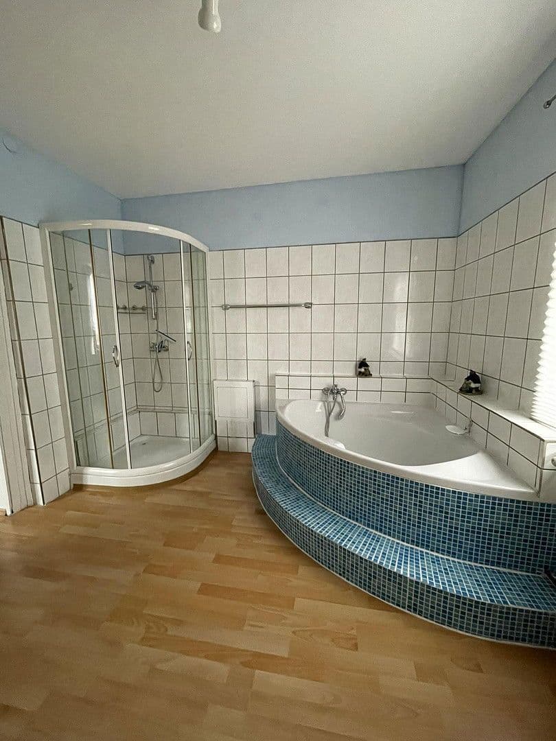 Predaj domu 300 m², pozemek 685 m², Diemelsee, Hesensko Predaj domu 300 m², pozemek 685 m², Diemelsee, Hesensko