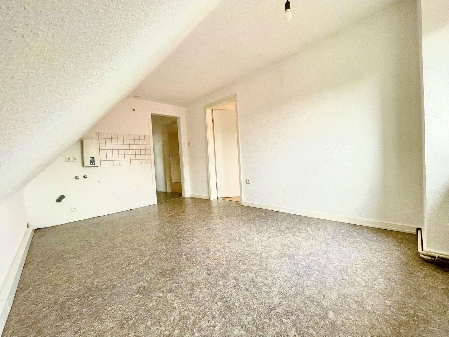 Predaj domu 256 m², pozemek 808 m², Köln - Worringen, Severné Porýnie - Westfálsko Predaj domu 256 m², pozemek 808 m², Köln - Worringen, Severné Porýnie - Westfálsko