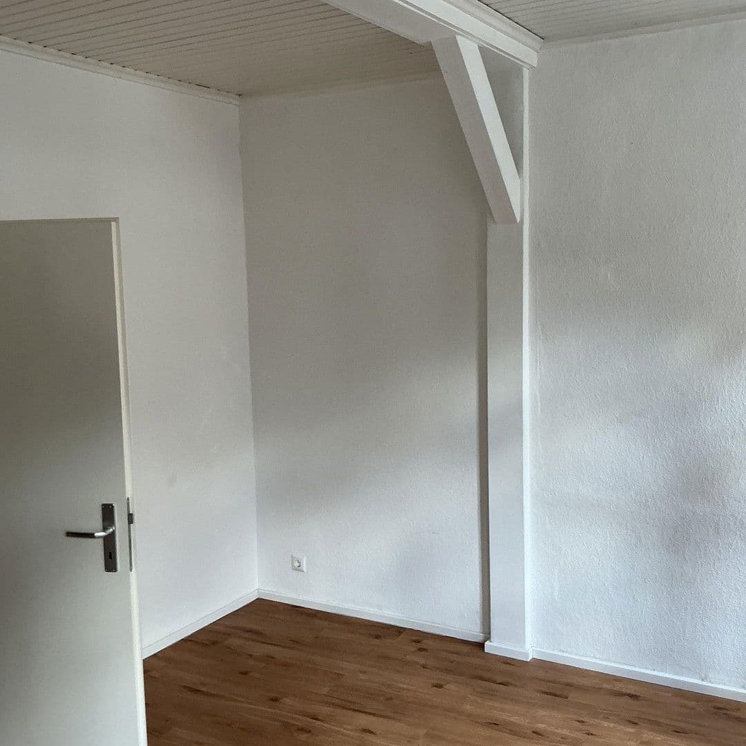 Prenájom bytu 1-izbový 55 m², Stadelstraße 1, Suhl, Durínsko Prenájom bytu 1-izbový 55 m², Stadelstraße 1, Suhl, Durínsko