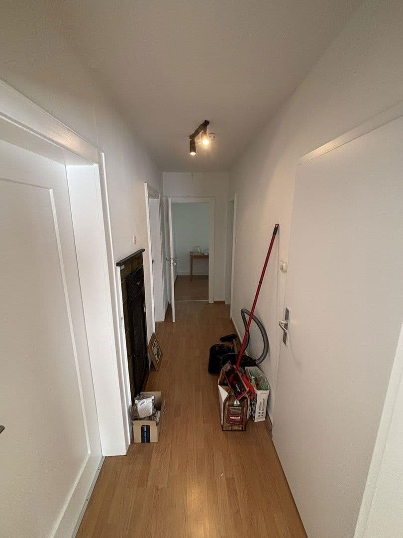 Prenájom bytu 3-izbový 74 m², Esslingen am Neckar, Bádensko-Wurttembersko Prenájom bytu 3-izbový 74 m², Esslingen am Neckar, Bádensko-Wurttembersko