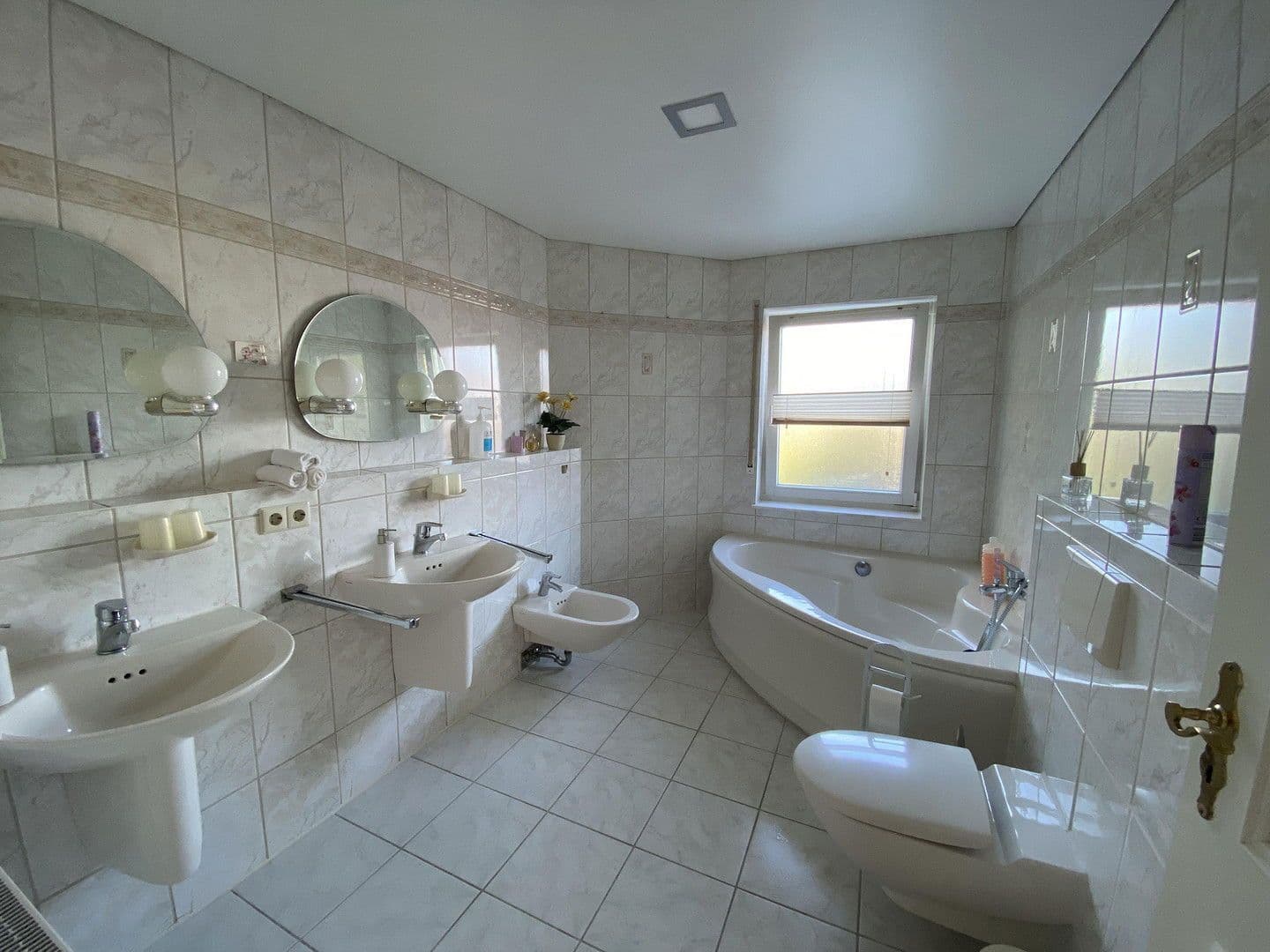 Predaj domu 276 m², pozemek 570 m², Hardthausen am Kocher, Bádensko-Wurttembersko Predaj domu 276 m², pozemek 570 m², Hardthausen am Kocher, Bádensko-Wurttembersko