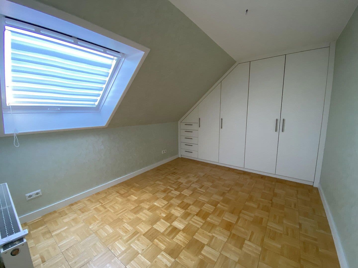 Predaj domu 276 m², pozemek 570 m², Hardthausen am Kocher, Bádensko-Wurttembersko Predaj domu 276 m², pozemek 570 m², Hardthausen am Kocher, Bádensko-Wurttembersko
