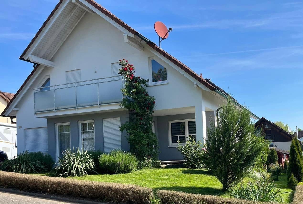 Predaj domu 276 m², pozemek 570 m², Hardthausen am Kocher, Bádensko-Wurttembersko Predaj domu 276 m², pozemek 570 m², Hardthausen am Kocher, Bádensko-Wurttembersko