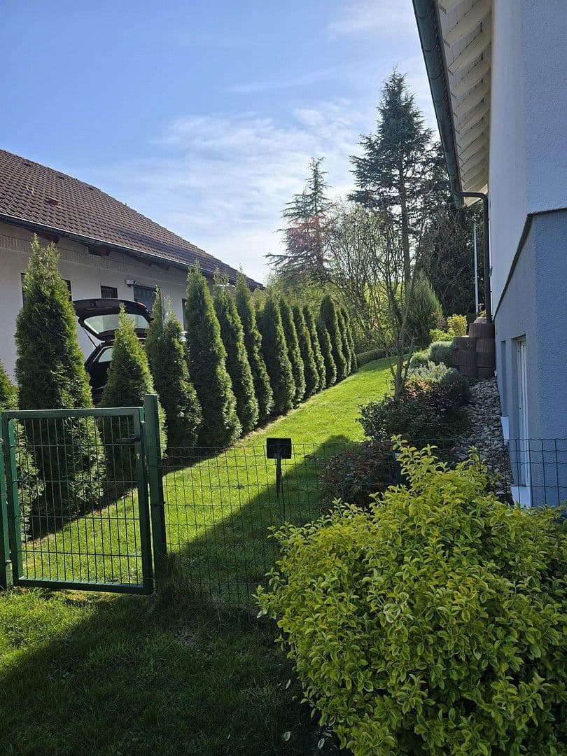 Predaj domu 276 m², pozemek 570 m², Hardthausen am Kocher, Bádensko-Wurttembersko Predaj domu 276 m², pozemek 570 m², Hardthausen am Kocher, Bádensko-Wurttembersko