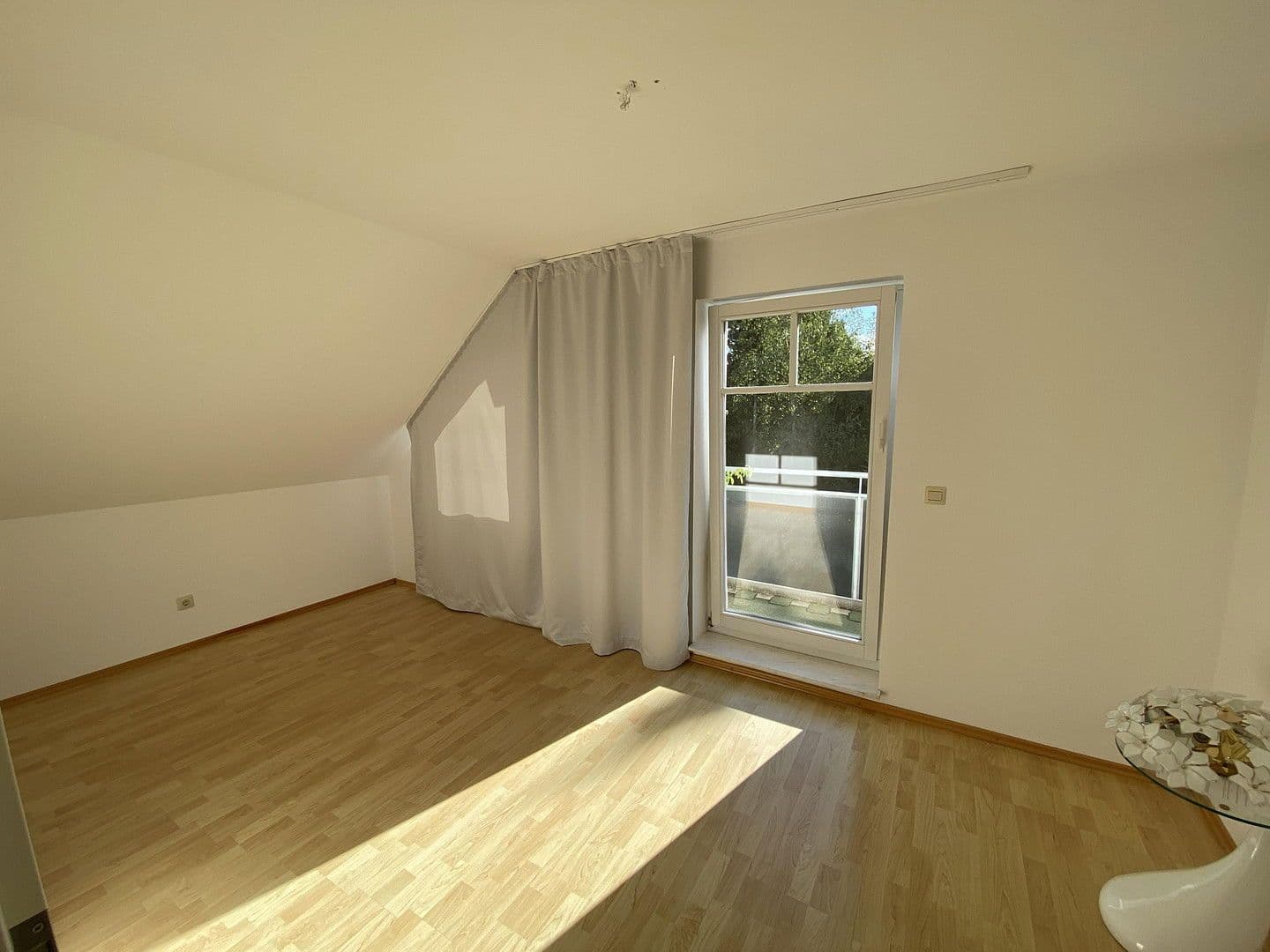 Predaj domu 276 m², pozemek 570 m², Hardthausen am Kocher, Bádensko-Wurttembersko Predaj domu 276 m², pozemek 570 m², Hardthausen am Kocher, Bádensko-Wurttembersko