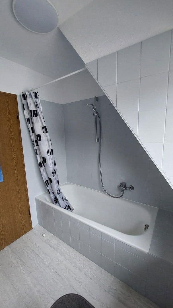 Prenájom bytu 2-izbový 50 m², Aschaffenburg, Bavorsko Prenájom bytu 2-izbový 50 m², Aschaffenburg, Bavorsko