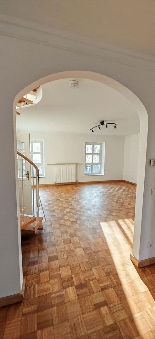 Prenájom bytu 3-izbový 93 m², Alzey, Porýnie-Falcko Prenájom bytu 3-izbový 93 m², Alzey, Porýnie-Falcko