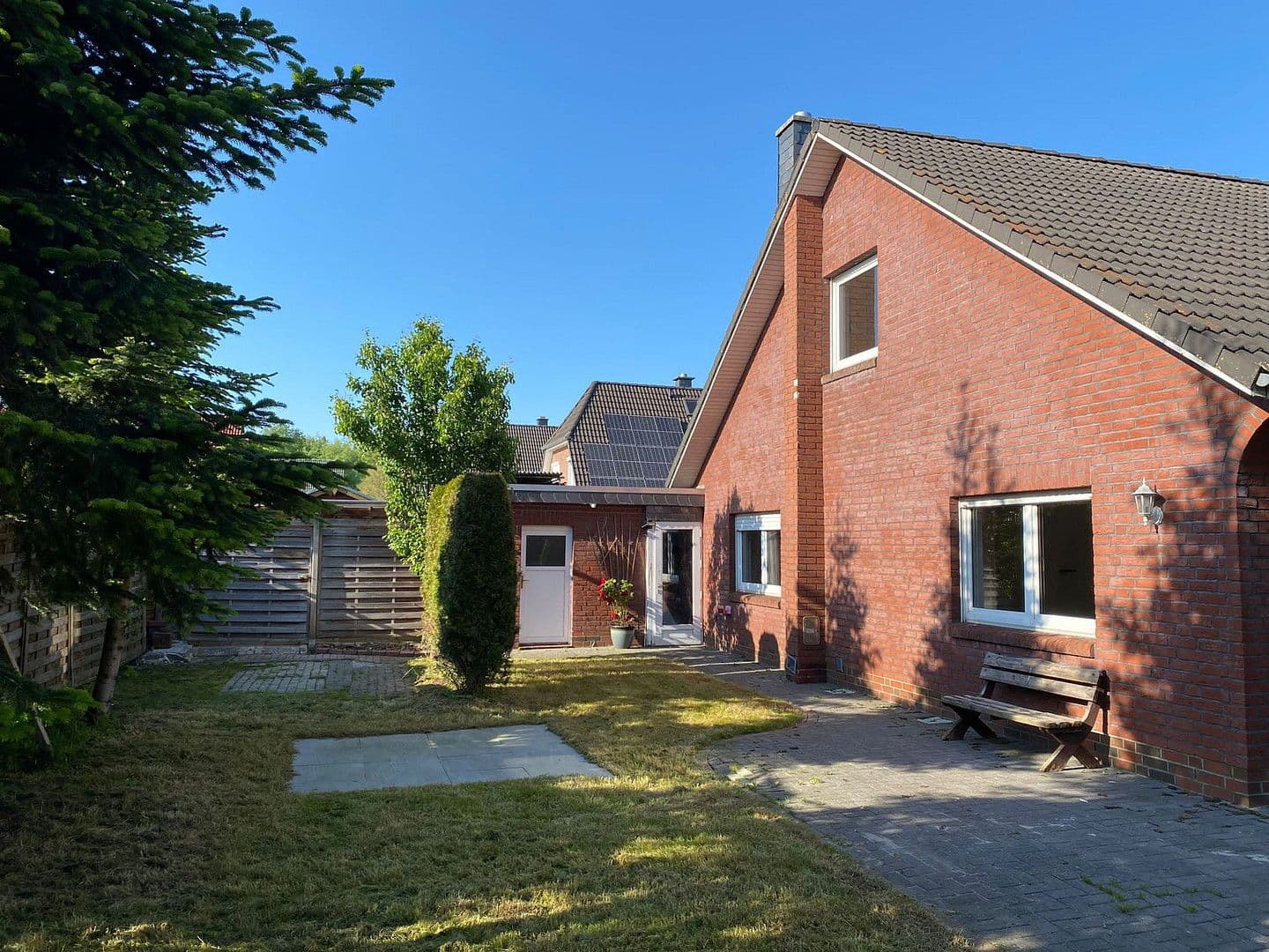 Predaj domu 140 m², pozemek 580 m², Elsfleth, Dolné Sasko Predaj domu 140 m², pozemek 580 m², Elsfleth, Dolné Sasko