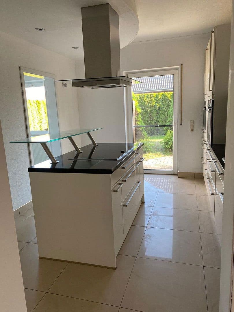 Predaj domu 140 m², pozemek 580 m², Elsfleth, Dolné Sasko Predaj domu 140 m², pozemek 580 m², Elsfleth, Dolné Sasko