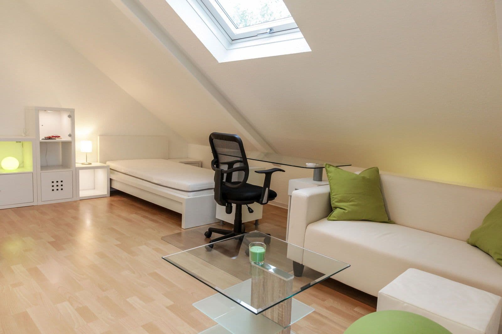 Prenájom bytu 1-izbový 23 m², Habichtstraße 2, Herrenberg, Bádensko-Wurttembersko Prenájom bytu 1-izbový 23 m², Habichtstraße 2, Herrenberg, Bádensko-Wurttembersko