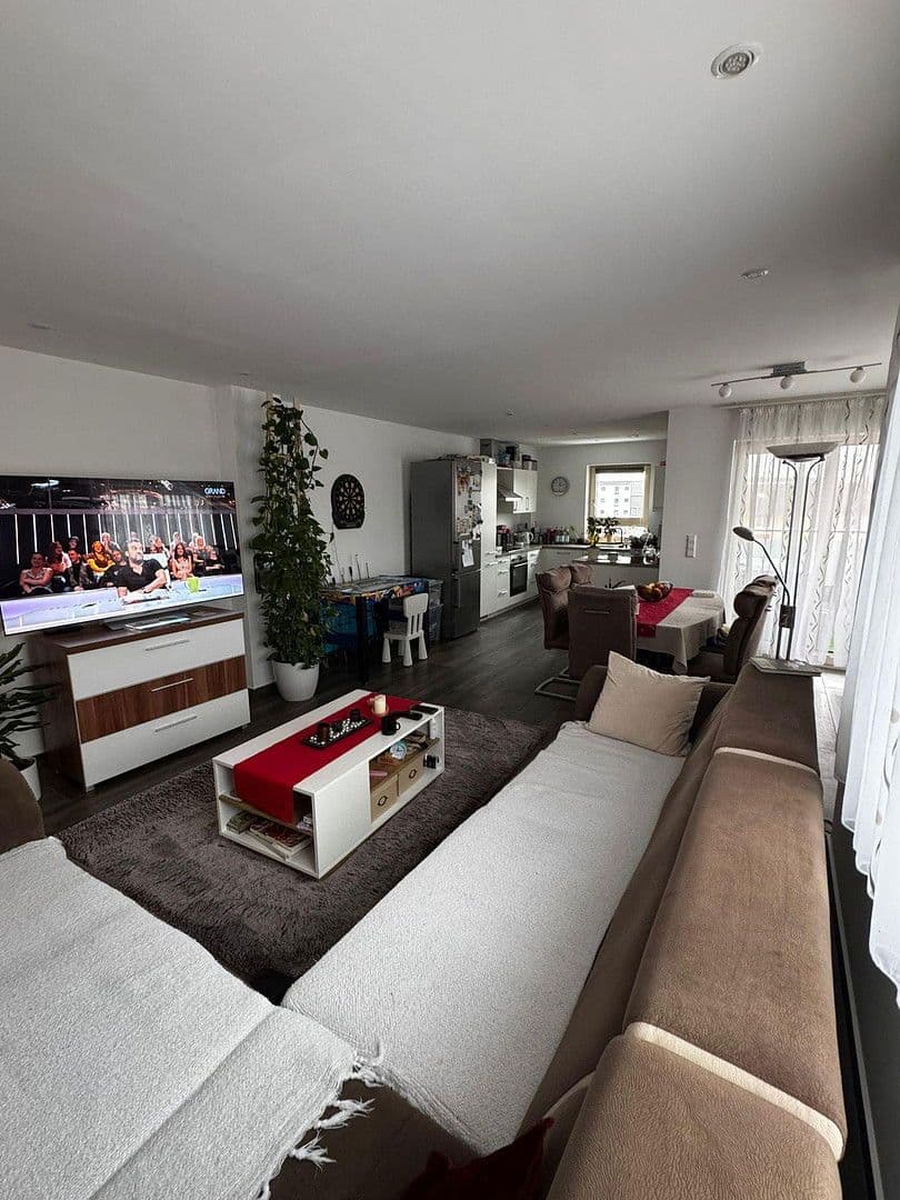 Prenájom bytu 3-izbový 90 m², Astrid-Lindgrenstr. 2, Neu-Ulm, Bavorsko Prenájom bytu 3-izbový 90 m², Astrid-Lindgrenstr. 2, Neu-Ulm, Bavorsko