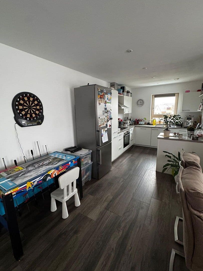 Prenájom bytu 3-izbový 90 m², Astrid-Lindgrenstr. 2, Neu-Ulm, Bavorsko Prenájom bytu 3-izbový 90 m², Astrid-Lindgrenstr. 2, Neu-Ulm, Bavorsko