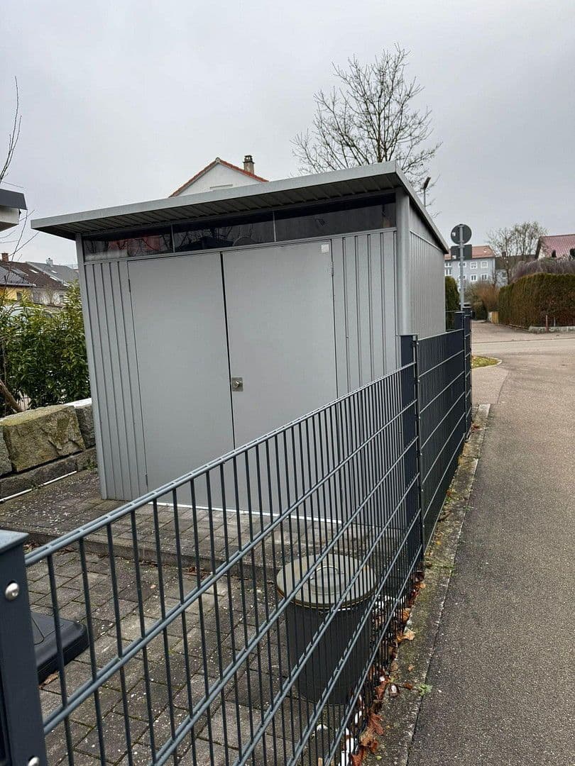 Prenájom bytu 3-izbový 90 m², Astrid-Lindgrenstr. 2, Neu-Ulm, Bavorsko Prenájom bytu 3-izbový 90 m², Astrid-Lindgrenstr. 2, Neu-Ulm, Bavorsko