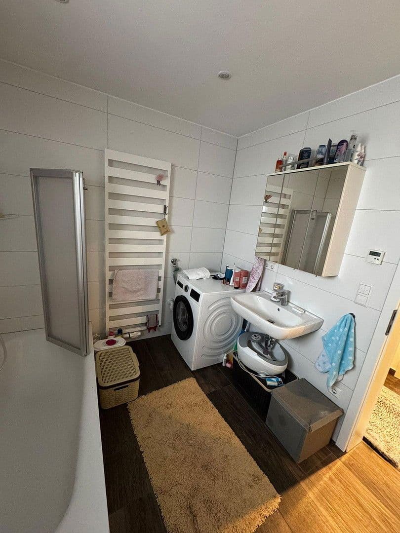 Prenájom bytu 3-izbový 90 m², Astrid-Lindgrenstr. 2, Neu-Ulm, Bavorsko Prenájom bytu 3-izbový 90 m², Astrid-Lindgrenstr. 2, Neu-Ulm, Bavorsko