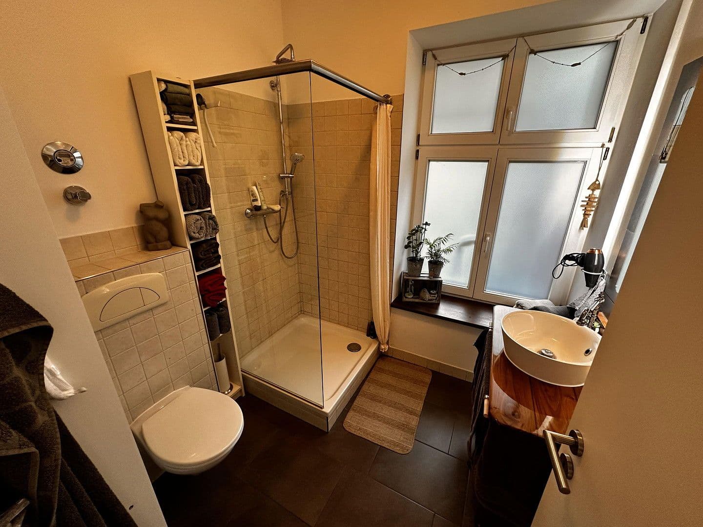 Prenájom bytu 3-izbový 85 m², Molkereistraße 4, Schwerin, Meklenbursko-Predpomoransko Prenájom bytu 3-izbový 85 m², Molkereistraße 4, Schwerin, Meklenbursko-Predpomoransko