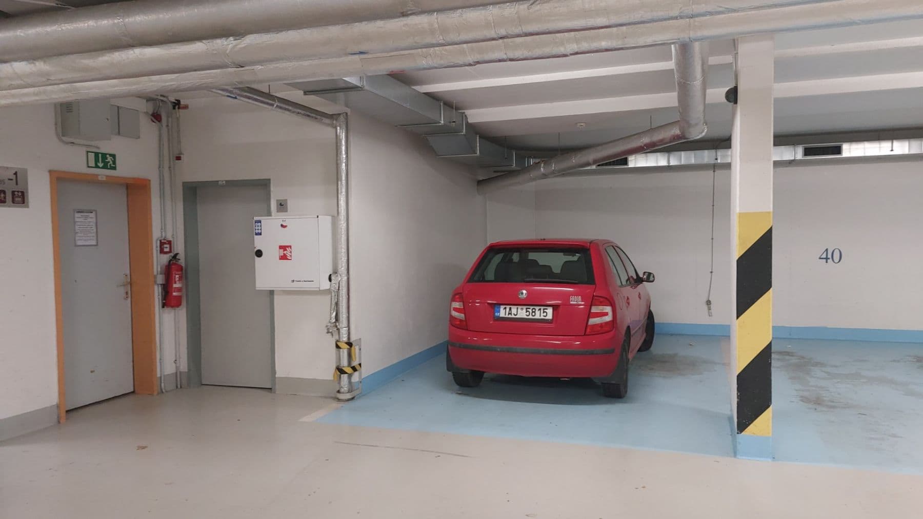 Prenájom garáže 16 m², Berlínská, Praha, Praha Prenájom garáže 16 m², Berlínská, Praha, Praha