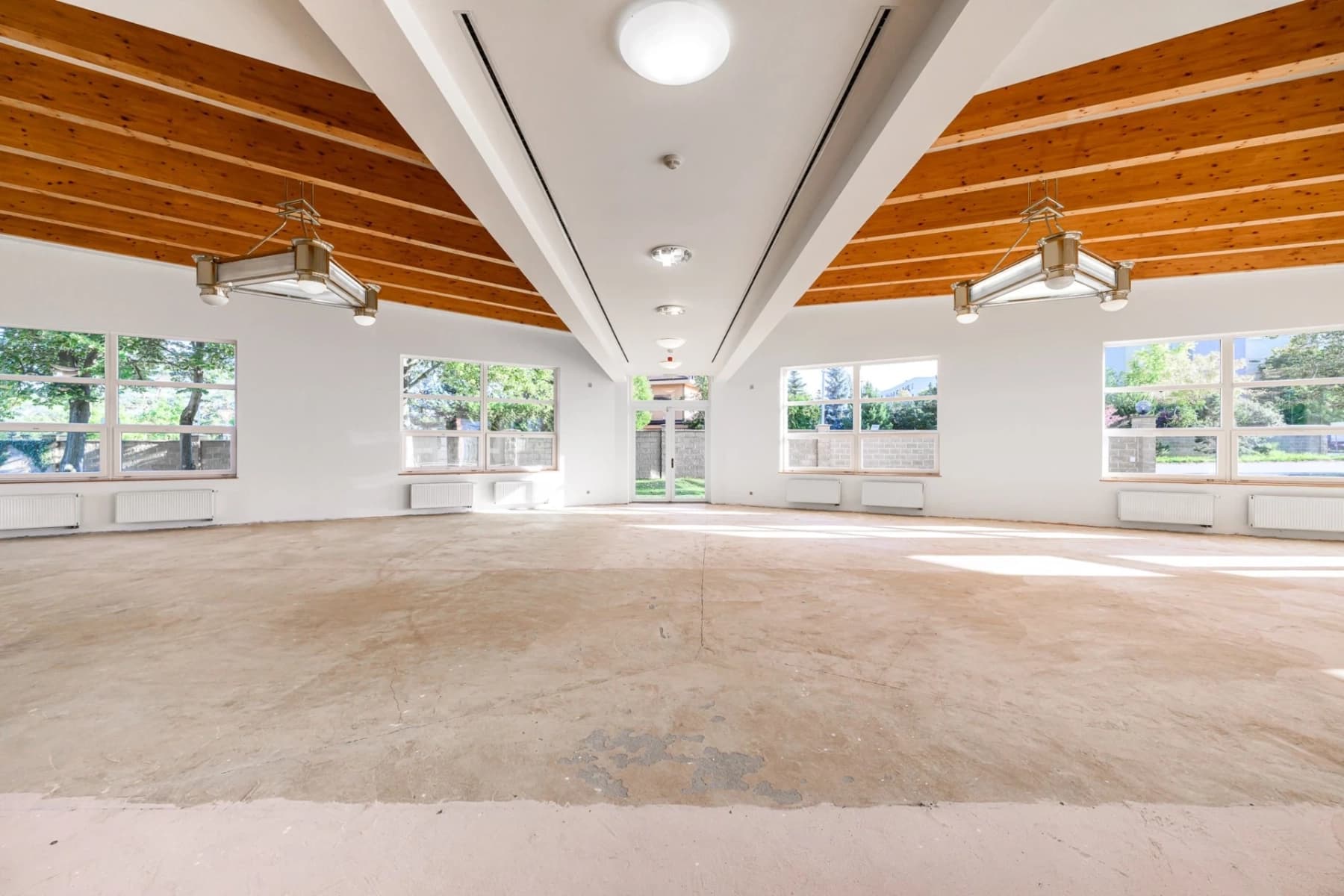 Predaj nebytového priestoru 2.162 m², Čenětická, Praha, Praha Predaj nebytového priestoru 2.162 m², Čenětická, Praha, Praha