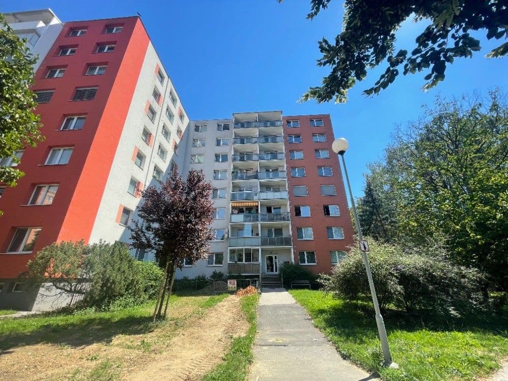 Prenájom bytu 3-izbový 68 m², Kúty, Zlín, Zlínský kraj Prenájom bytu 3-izbový 68 m², Kúty, Zlín, Zlínský kraj