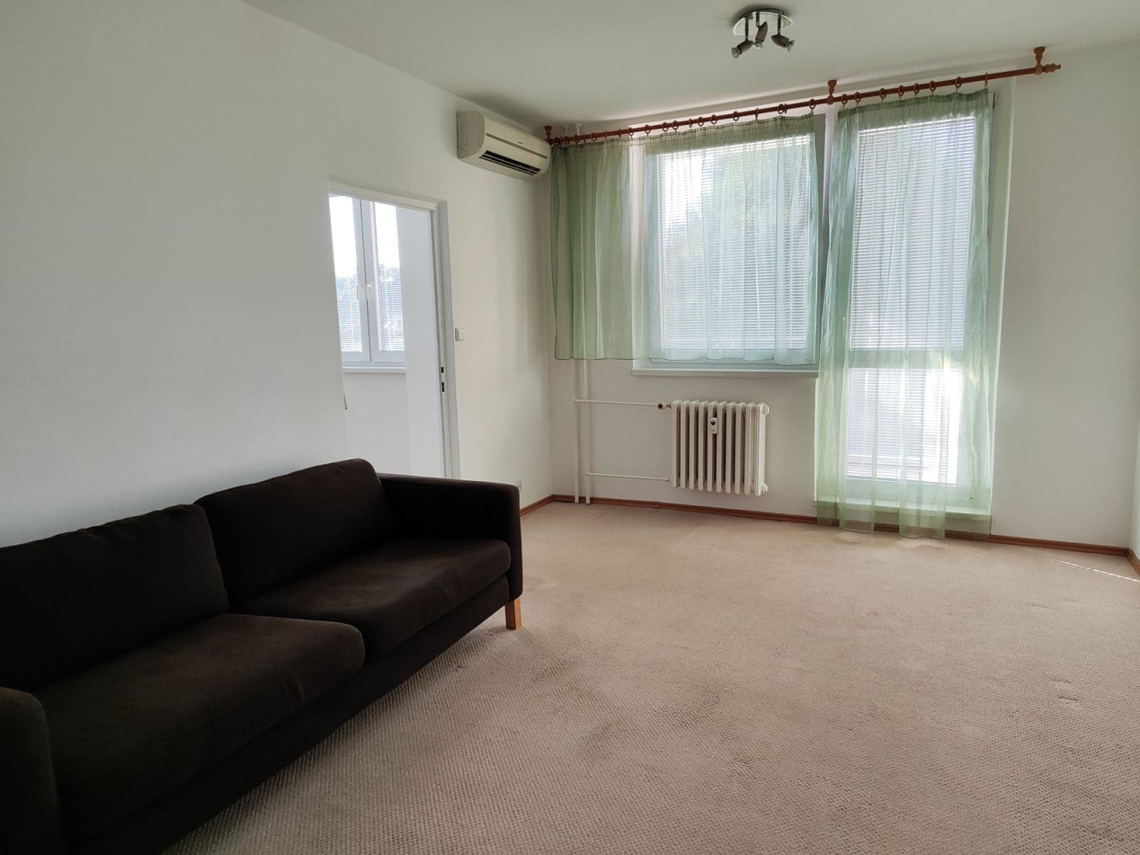 Prenájom bytu 3-izbový 68 m², Kúty, Zlín, Zlínský kraj Prenájom bytu 3-izbový 68 m², Kúty, Zlín, Zlínský kraj