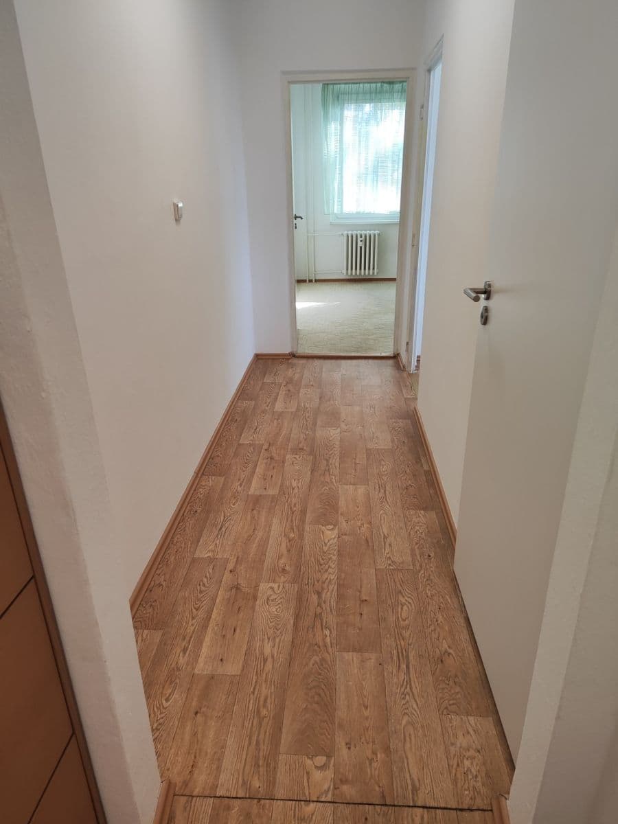 Prenájom bytu 3-izbový 68 m², Kúty, Zlín, Zlínský kraj Prenájom bytu 3-izbový 68 m², Kúty, Zlín, Zlínský kraj