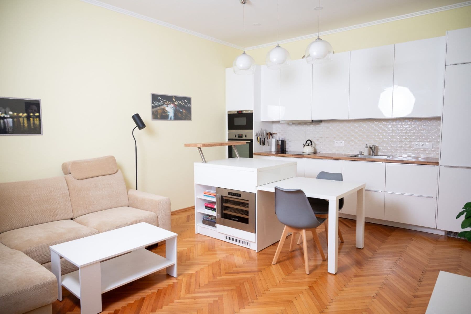 Predaj bytu 3-izbový 75 m², Svornosti, Praha, Praha Predaj bytu 3-izbový 75 m², Svornosti, Praha, Praha
