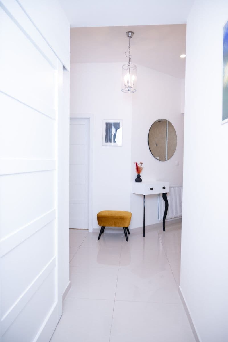 Predaj bytu 3-izbový 75 m², Svornosti, Praha, Praha Predaj bytu 3-izbový 75 m², Svornosti, Praha, Praha