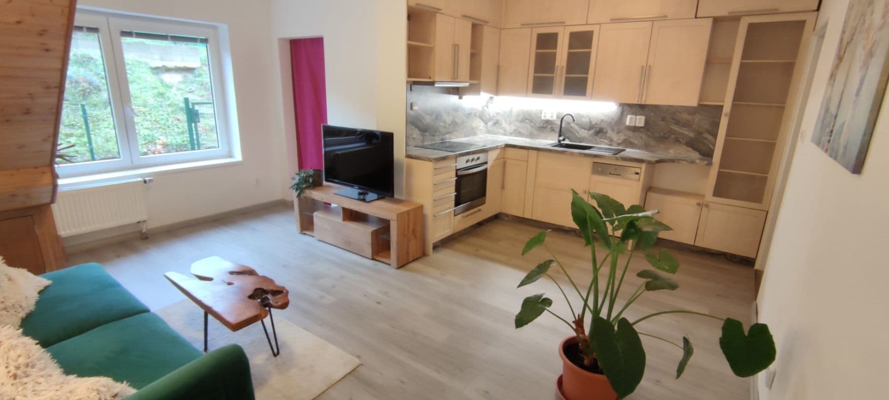 Prenájom bytu 2-izbový 64 m², Zátopkova, Milovice, Středočeský kraj Prenájom bytu 2-izbový 64 m², Zátopkova, Milovice, Středočeský kraj