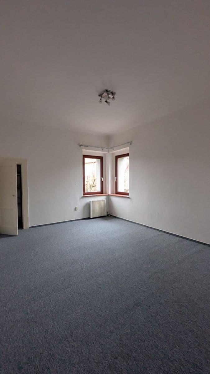Prenájom bytu 2-izbový 48 m², Služská, Praha, Praha Prenájom bytu 2-izbový 48 m², Služská, Praha, Praha