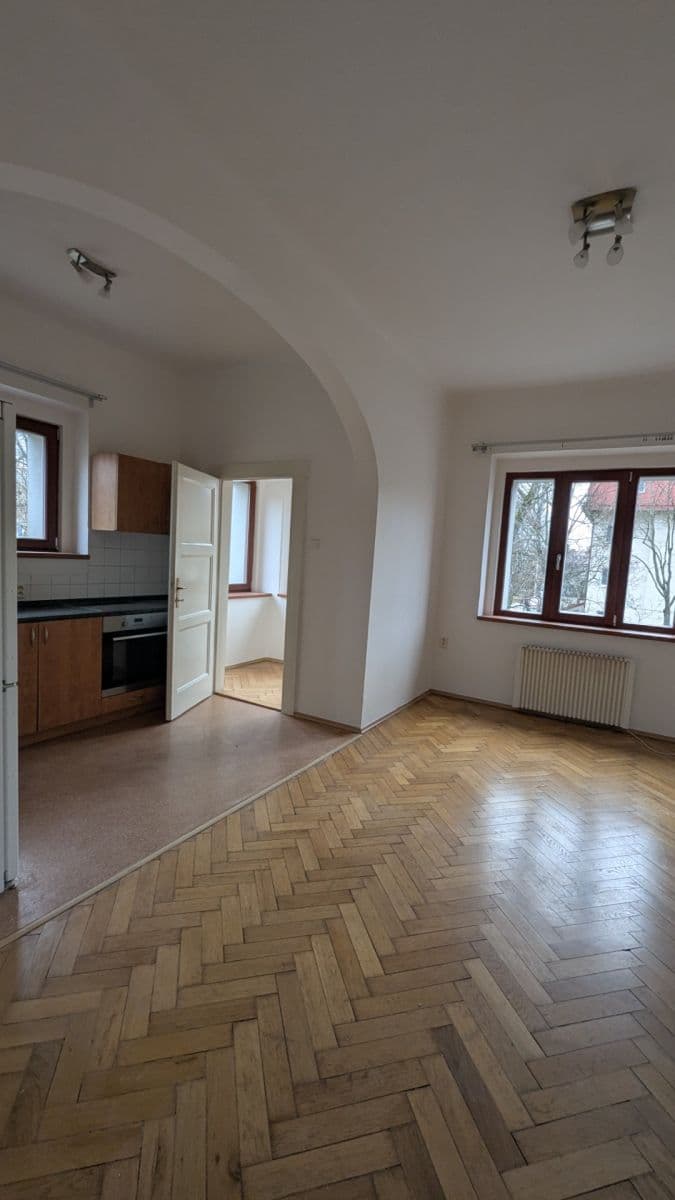 Prenájom bytu 2-izbový 48 m², Služská, Praha, Praha Prenájom bytu 2-izbový 48 m², Služská, Praha, Praha