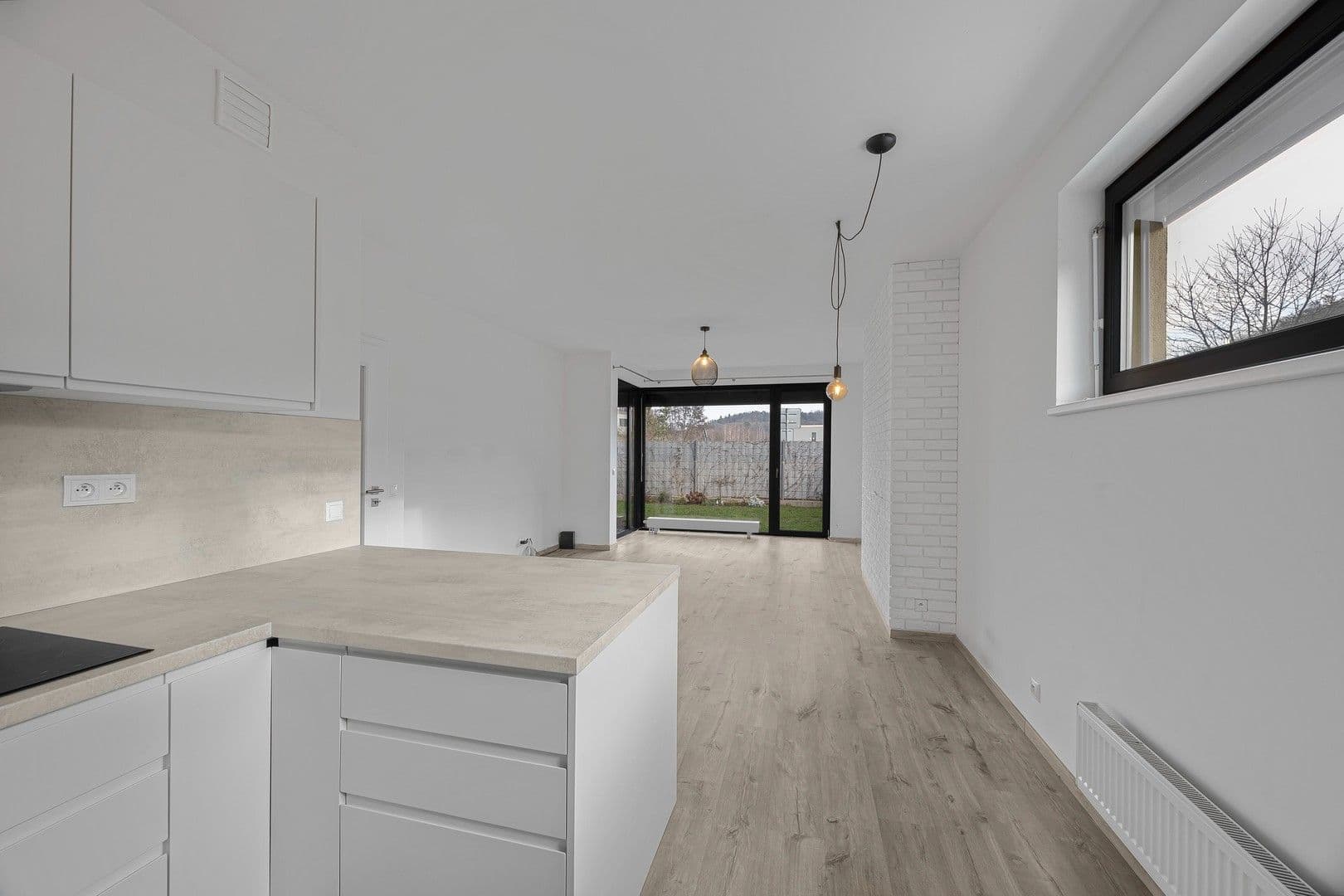 Prenájom bytu 2-izbový 60 m², Na Komořsku, Praha, Praha Prenájom bytu 2-izbový 60 m², Na Komořsku, Praha, Praha