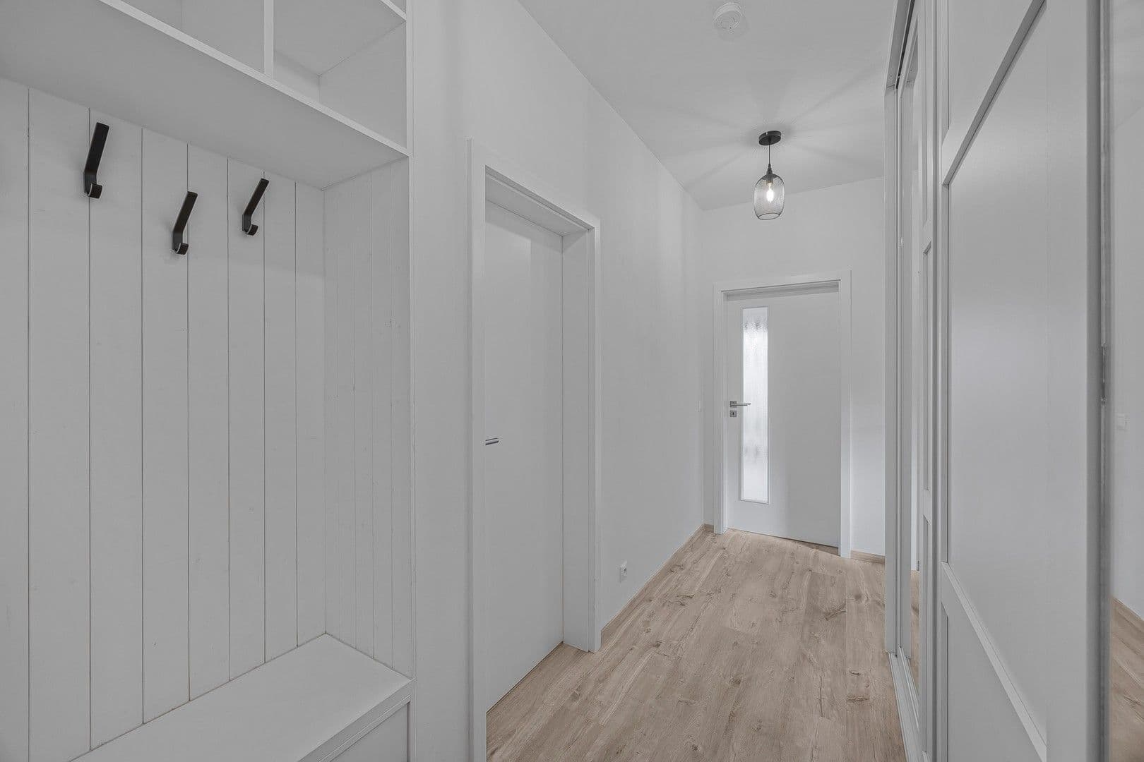 Prenájom bytu 2-izbový 60 m², Na Komořsku, Praha, Praha Prenájom bytu 2-izbový 60 m², Na Komořsku, Praha, Praha