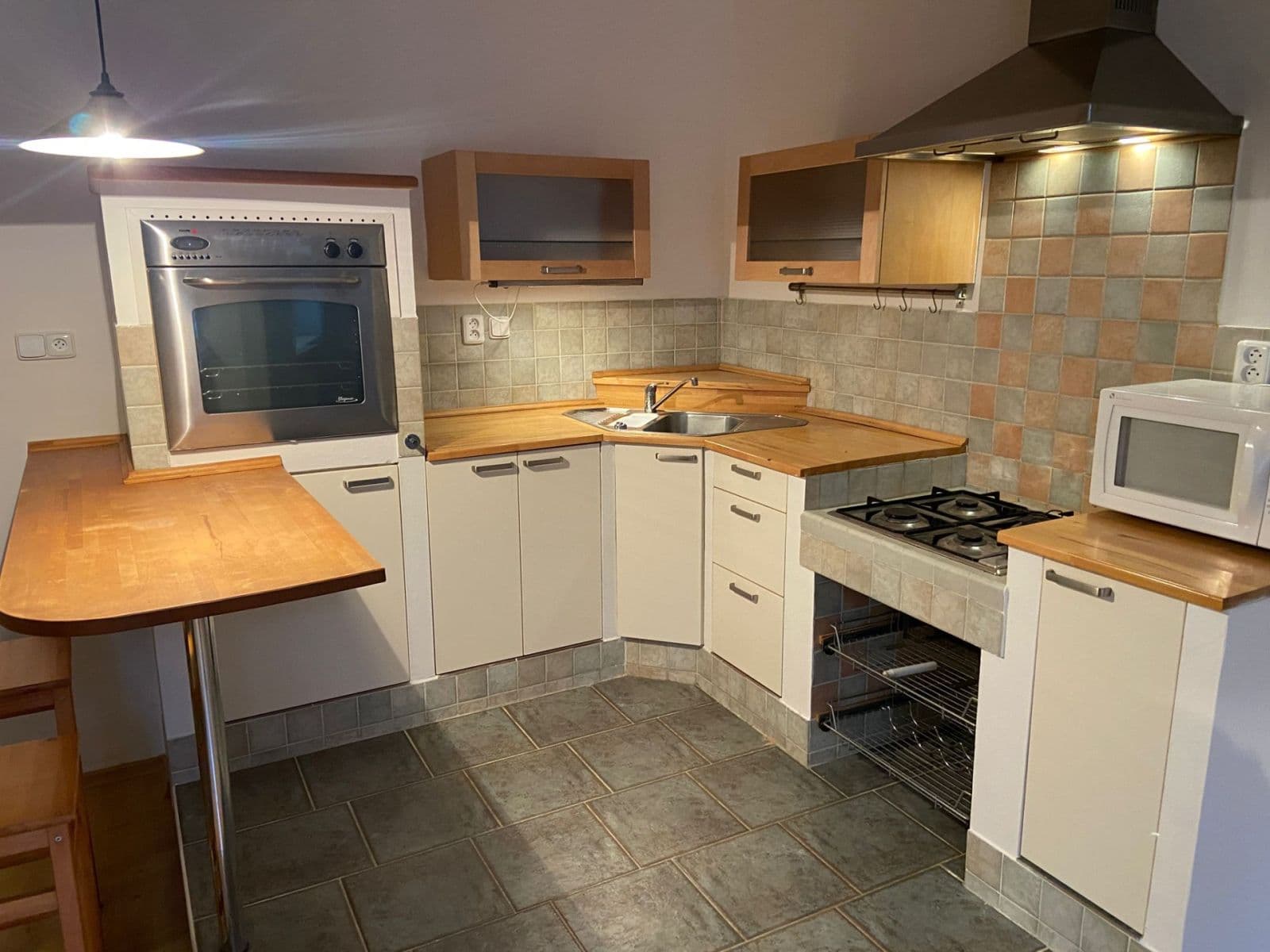 Prenájom bytu 1-izbový 41 m², nám. Svobody, Přerov, Olomoucký kraj Prenájom bytu 1-izbový 41 m², nám. Svobody, Přerov, Olomoucký kraj