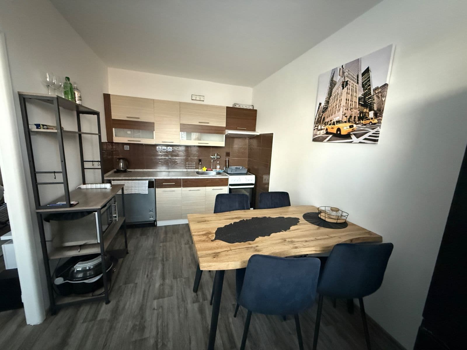 Prenájom bytu 3-izbový 70 m², Alejní, Teplice, Ústecký kraj Prenájom bytu 3-izbový 70 m², Alejní, Teplice, Ústecký kraj