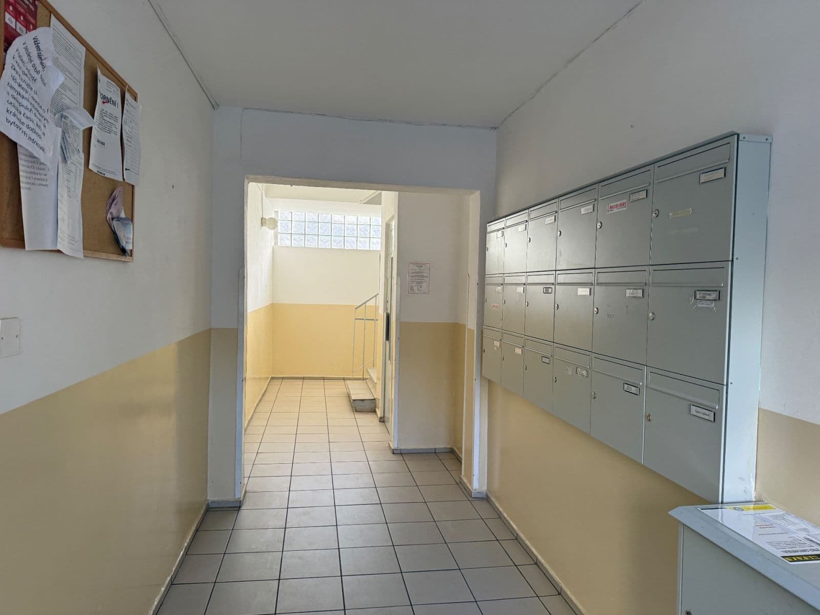 Prenájom bytu 3-izbový 70 m², Alejní, Teplice, Ústecký kraj Prenájom bytu 3-izbový 70 m², Alejní, Teplice, Ústecký kraj