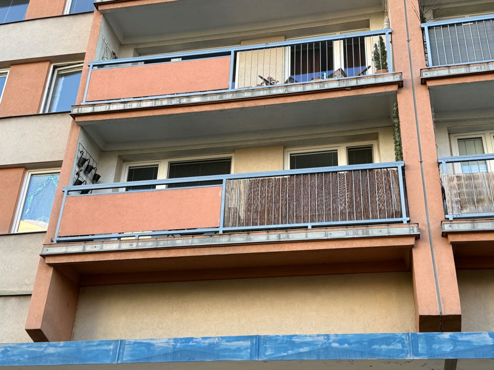 Prenájom bytu 3-izbový 70 m², Alejní, Teplice, Ústecký kraj Prenájom bytu 3-izbový 70 m², Alejní, Teplice, Ústecký kraj