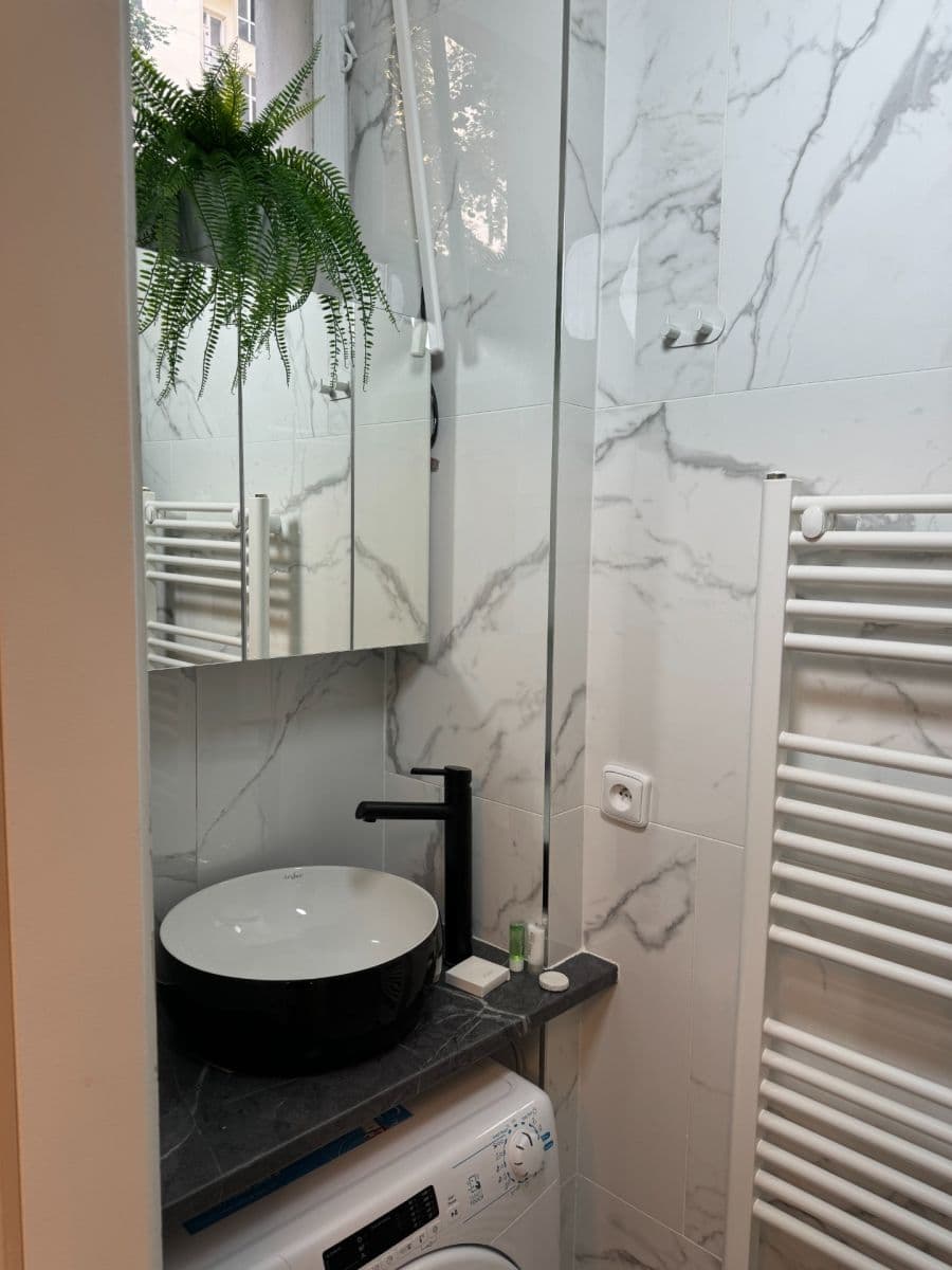 Prenájom bytu 1-izbový 19 m², Jagellonská, Praha, Praha Prenájom bytu 1-izbový 19 m², Jagellonská, Praha, Praha