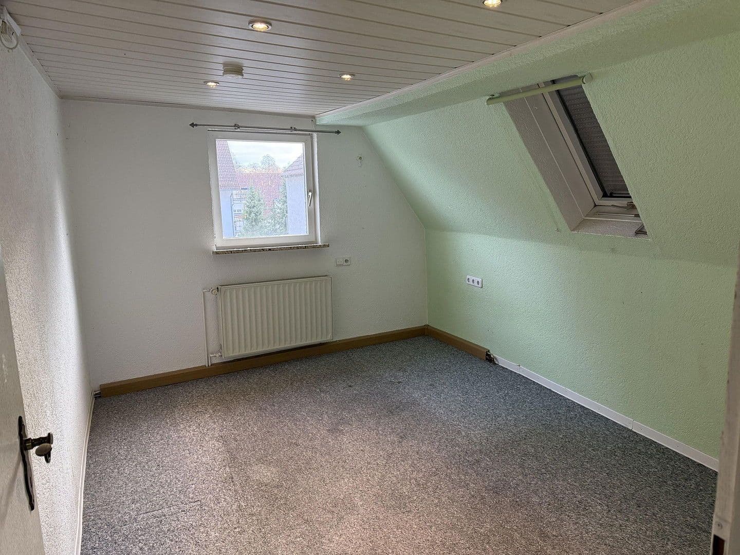 Predaj domu 100 m², pozemek 398 m², Heilbronn, Bádensko-Wurttembersko Predaj domu 100 m², pozemek 398 m², Heilbronn, Bádensko-Wurttembersko