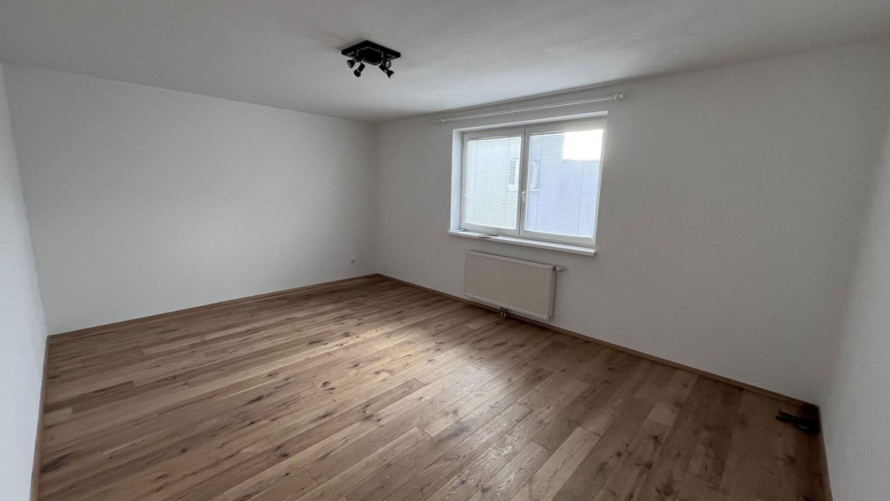 Prenájom bytu 3-izbový 75 m², Grundäckergasse 36, Wien, Viedeň Prenájom bytu 3-izbový 75 m², Grundäckergasse 36, Wien, Viedeň