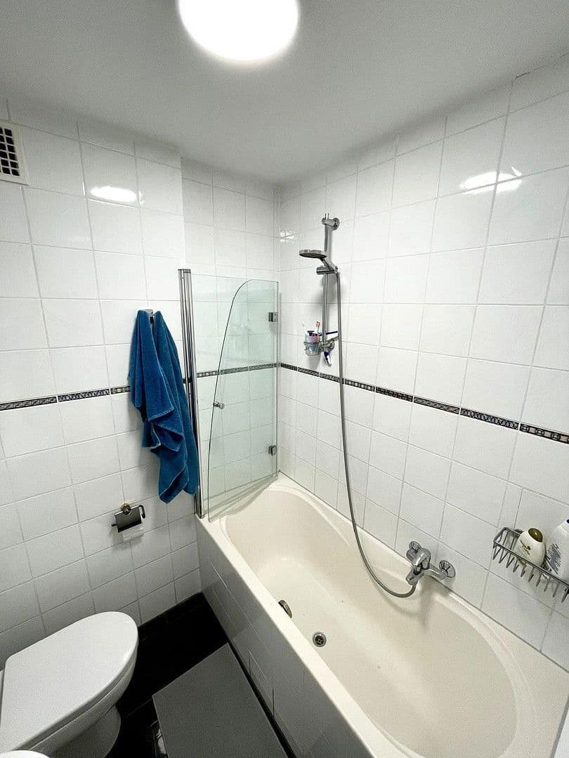 Prenájom bytu 3-izbový 77 m², Halbergstr. 50, Ludwigshafen, Porýnie-Falcko Prenájom bytu 3-izbový 77 m², Halbergstr. 50, Ludwigshafen, Porýnie-Falcko