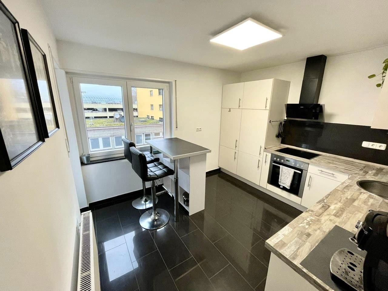 Prenájom bytu 3-izbový 77 m², Halbergstr. 50, Ludwigshafen, Porýnie-Falcko Prenájom bytu 3-izbový 77 m², Halbergstr. 50, Ludwigshafen, Porýnie-Falcko