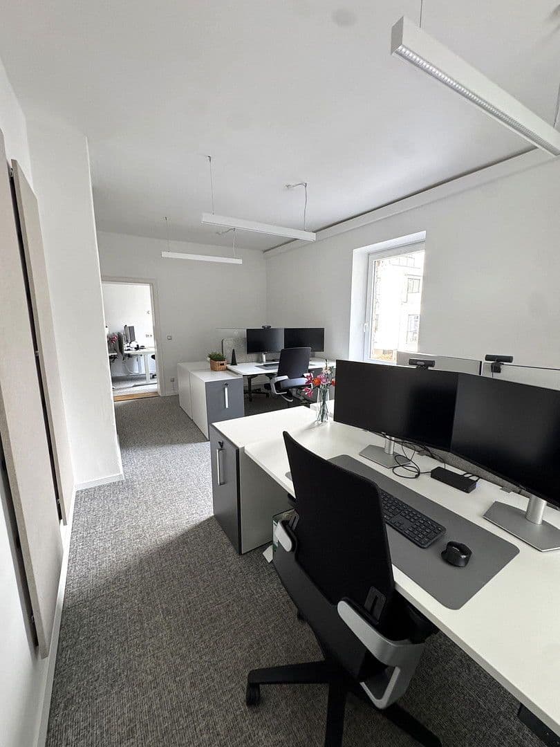 Prenájom kancelárie 90 m², Klenzestrasse 36, München, Bavorsko Prenájom kancelárie 90 m², Klenzestrasse 36, München, Bavorsko